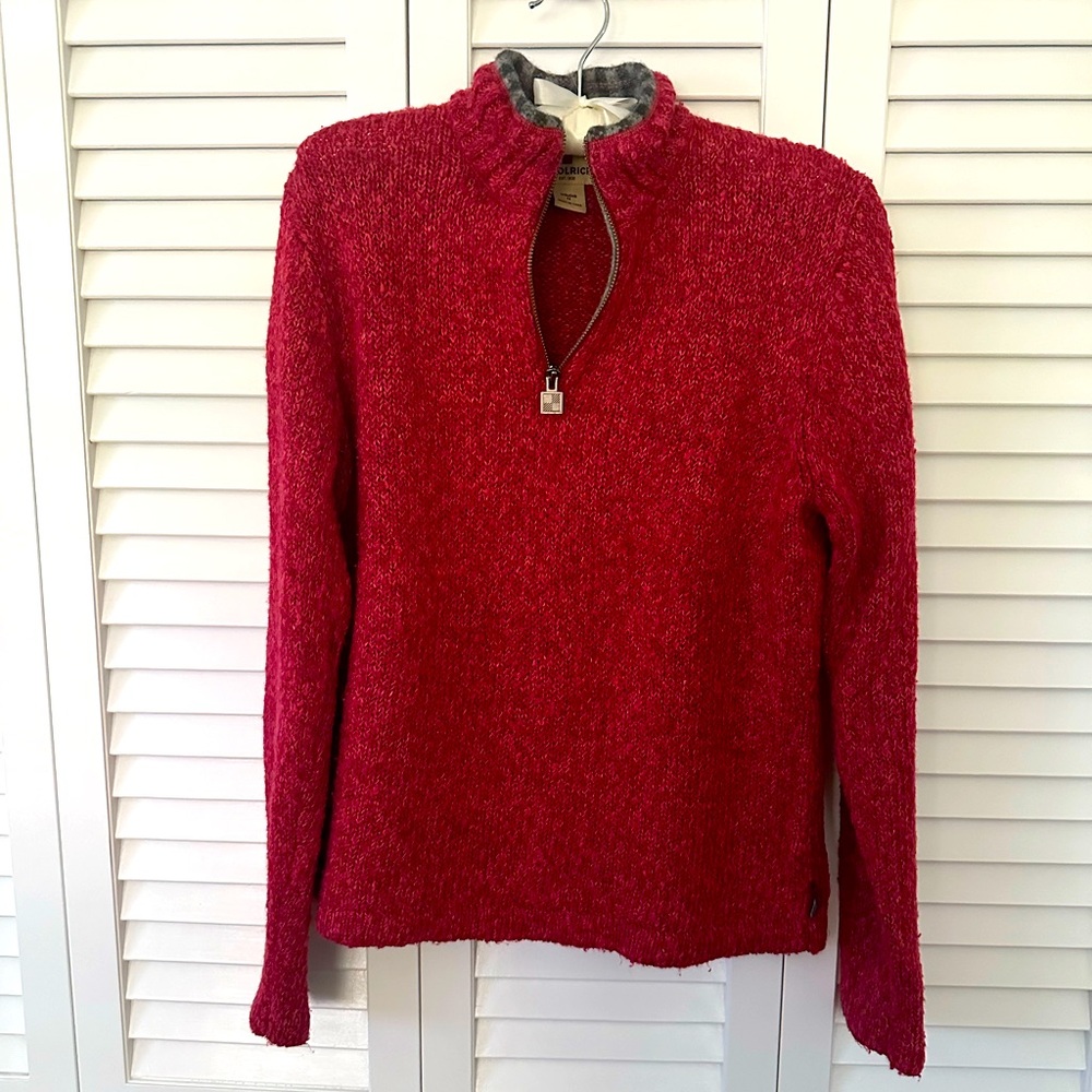 EUC red Woolrich sweater. Size medium.